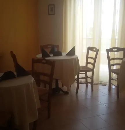E San Pietro 카리아티